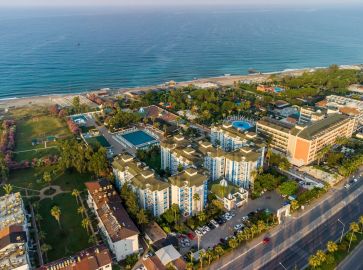 THE GARDEN BEACH HOTEL